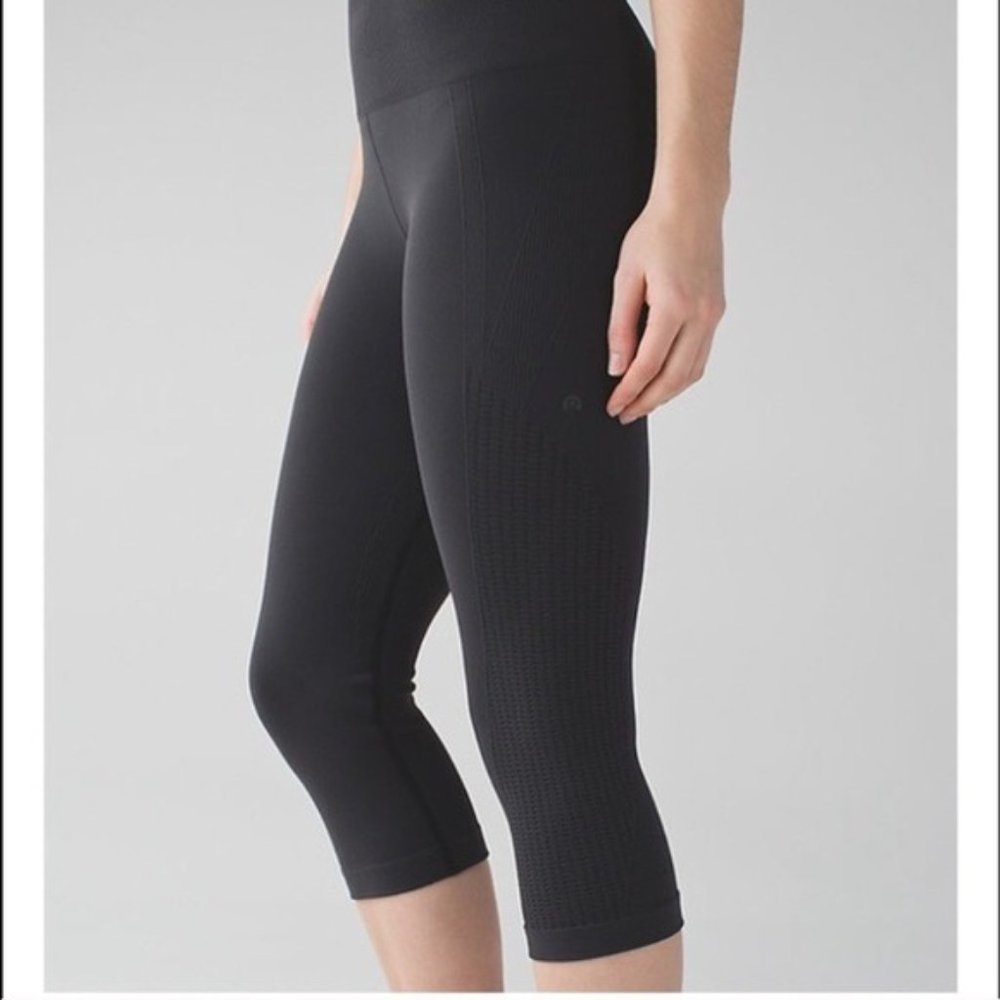 Lululemon Flow and Go Crop in Grey